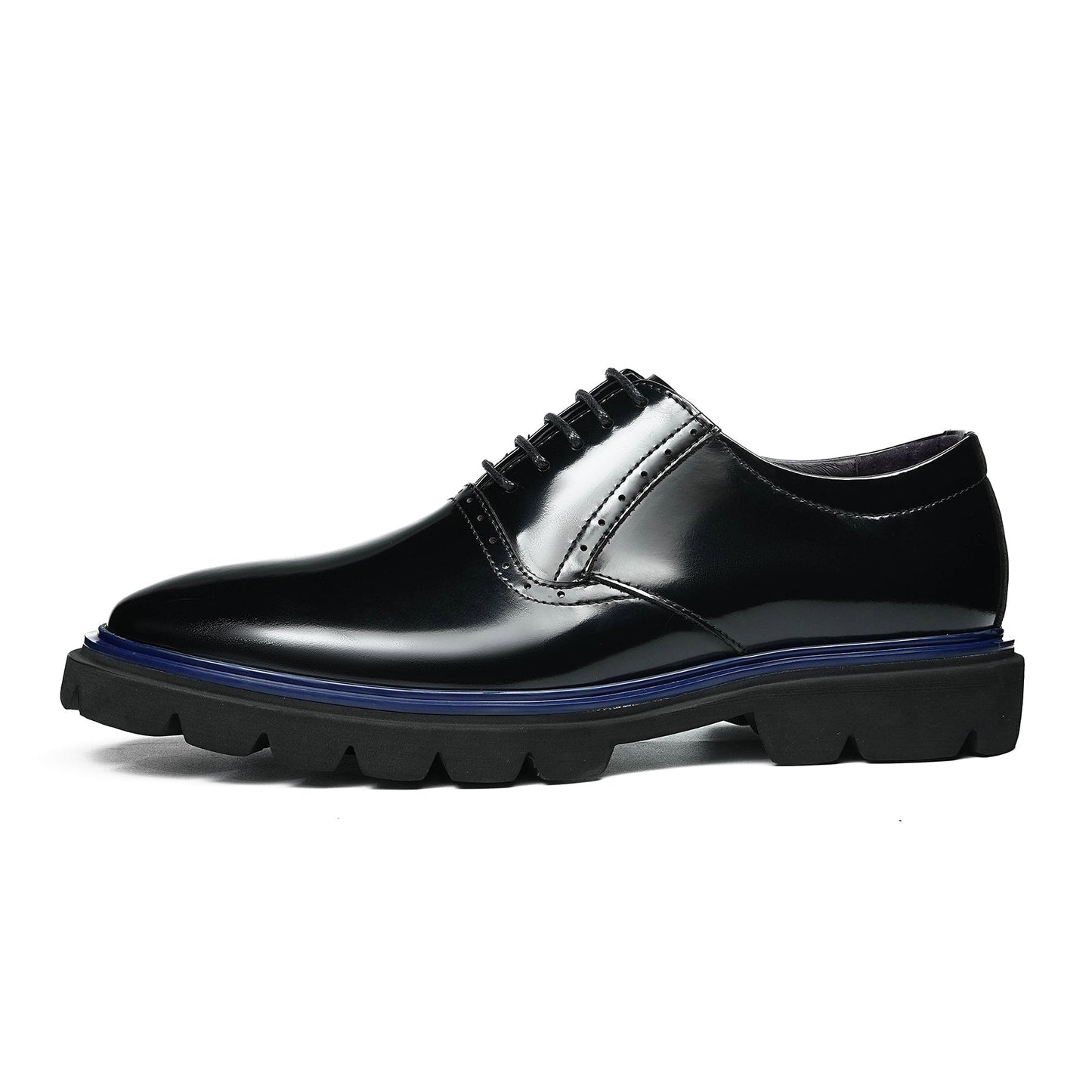 Men's Refined Oxford Shoes: Luminous Finish & Architectural Sole Detailing