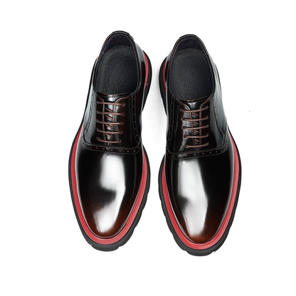 Men's Refined Oxford Shoes: Luminous Finish & Architectural Sole Detailing