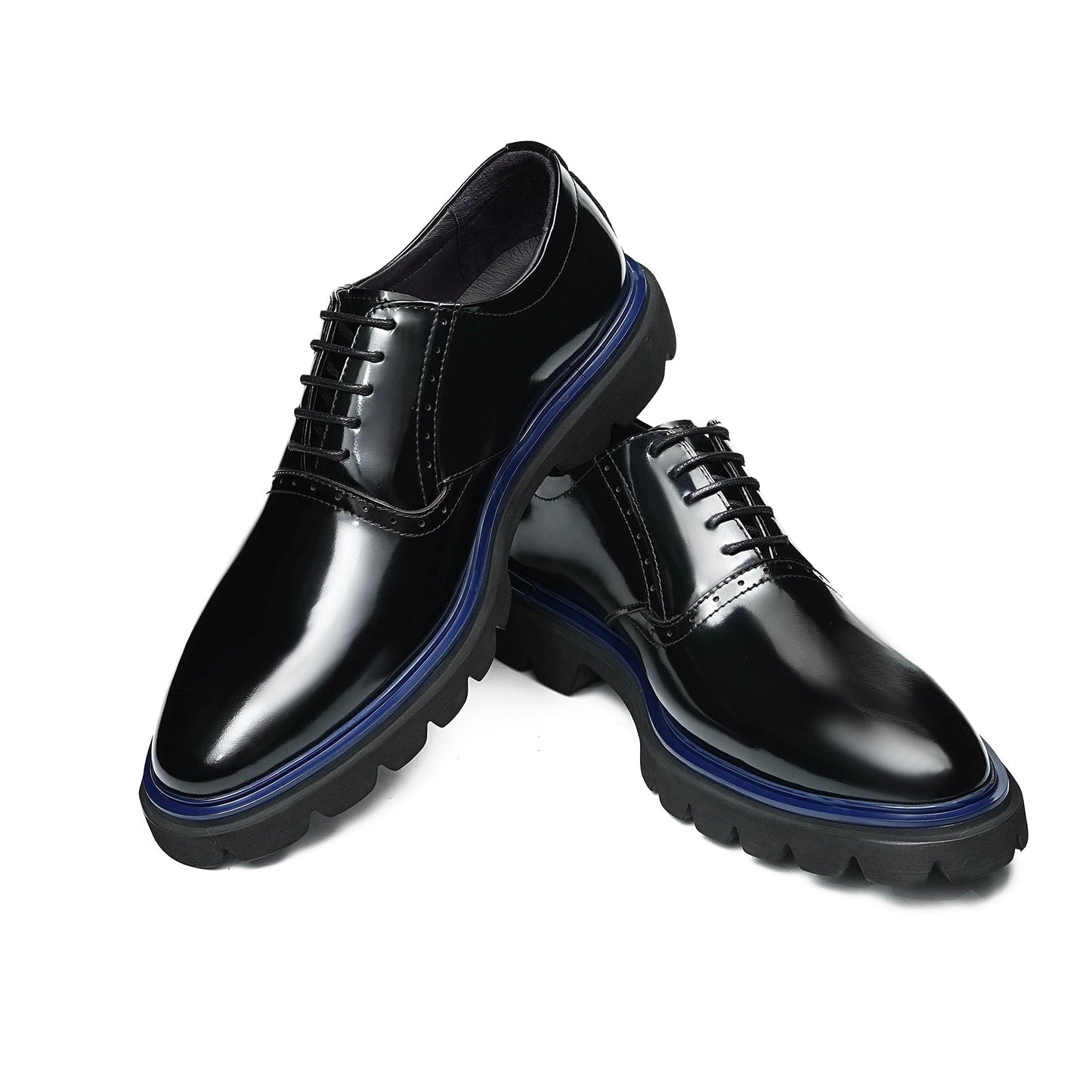 Men's Refined Oxford Shoes: Luminous Finish & Architectural Sole Detailing