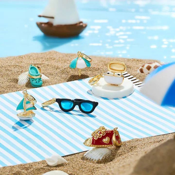 Fizz & Rizz Mystery Jewelry Box Travel Themed Charm Set with Necklace & Bracelet