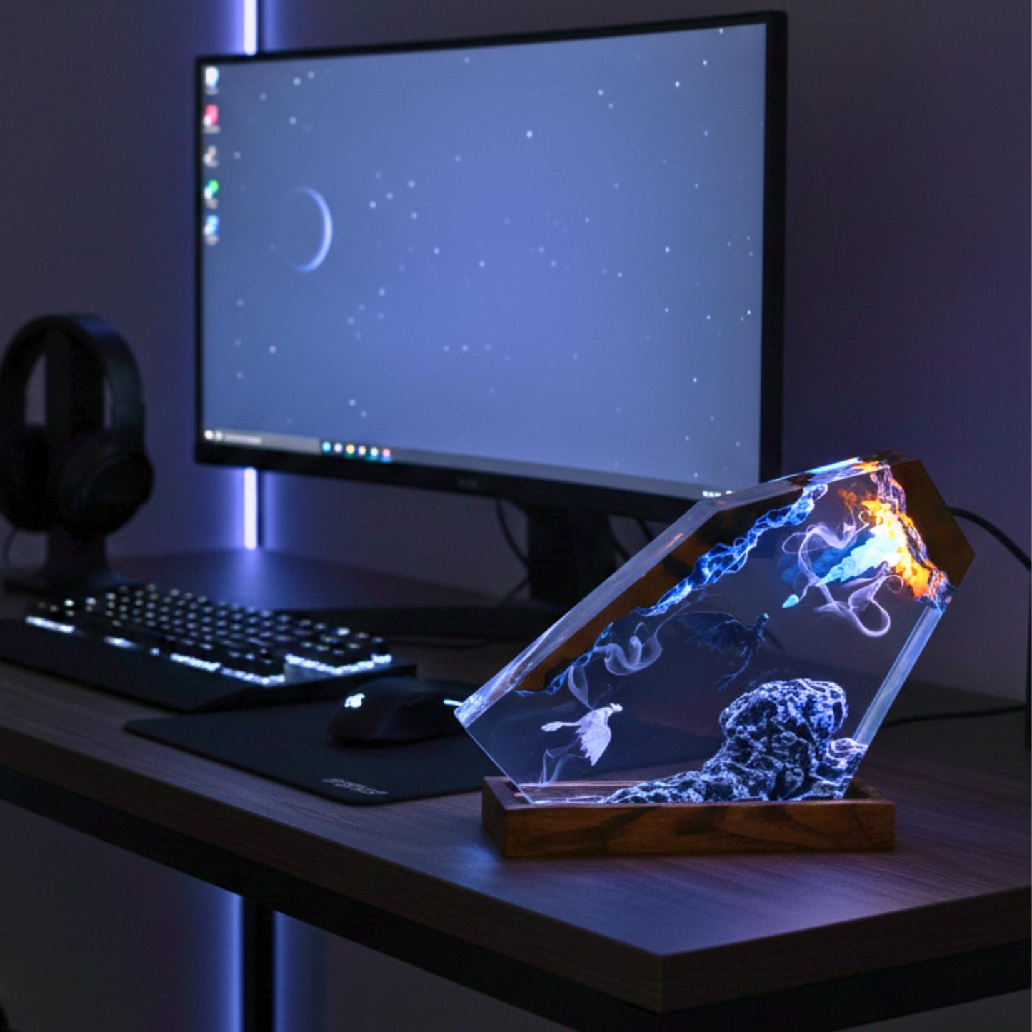 Handmade Resin Lamp – Warm Ambient LED Night Light, Unique Gift for Her